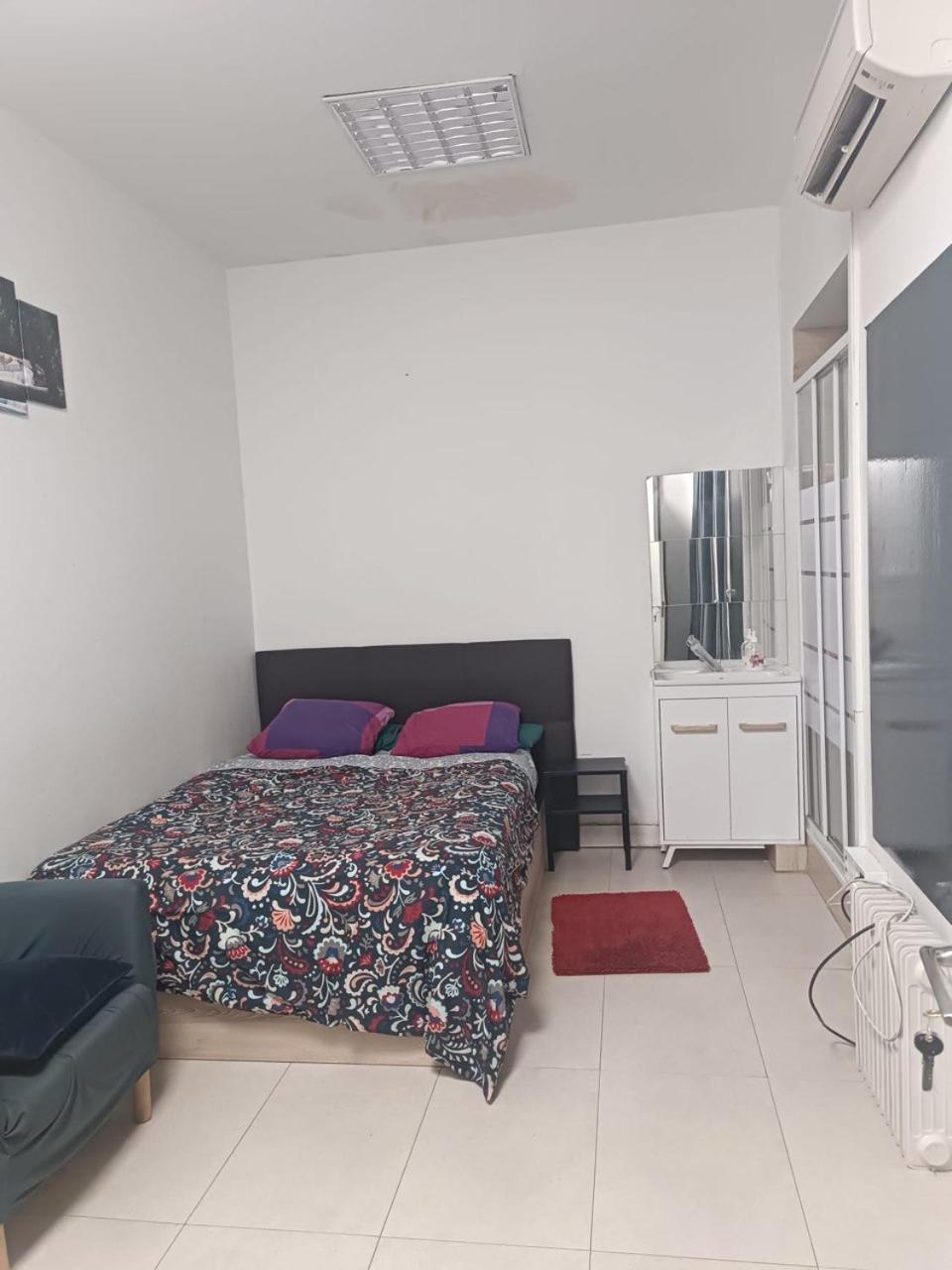 Parsa Residencial House Affittacamere *